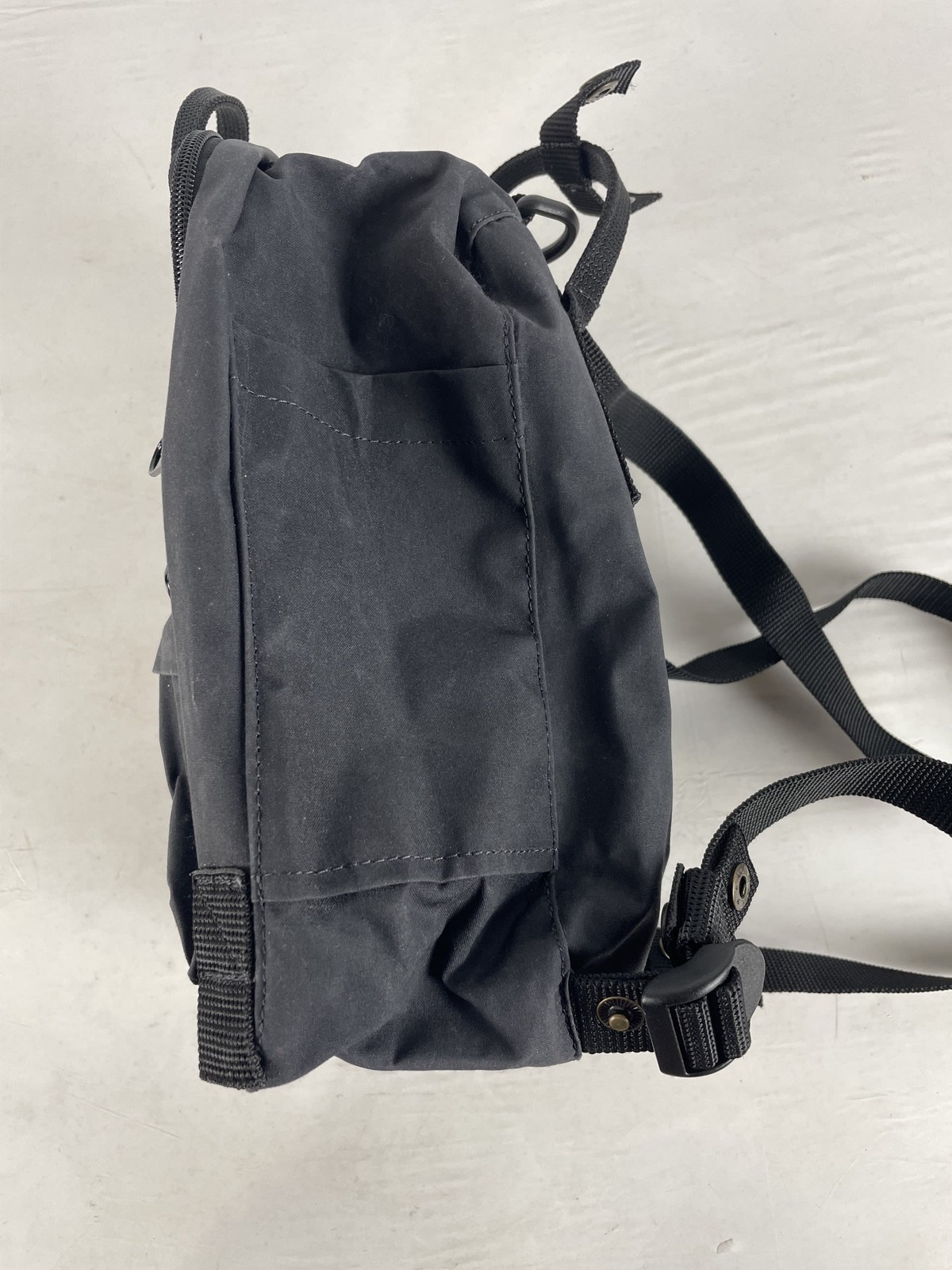 Open Box Fjallraven Kanken Mini Backpack, Black 2