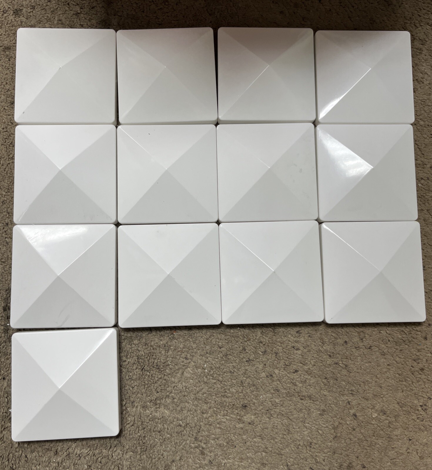 Veranda 4 in. x 4 in. White Pyramid Post Cap with Glue (13PK) gallery