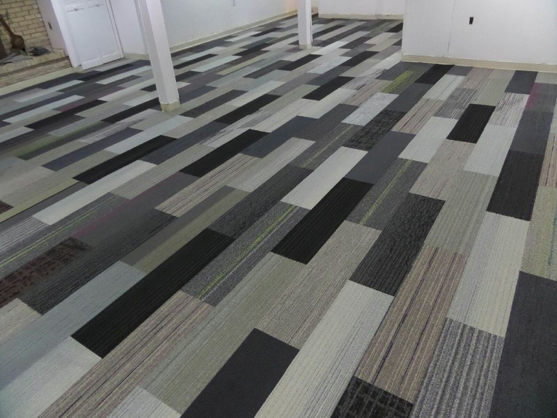 New Shaw Carpet Tile Planks Modular Gray Black Silver 90 sq ft + 9X36 or 18X36 gallery