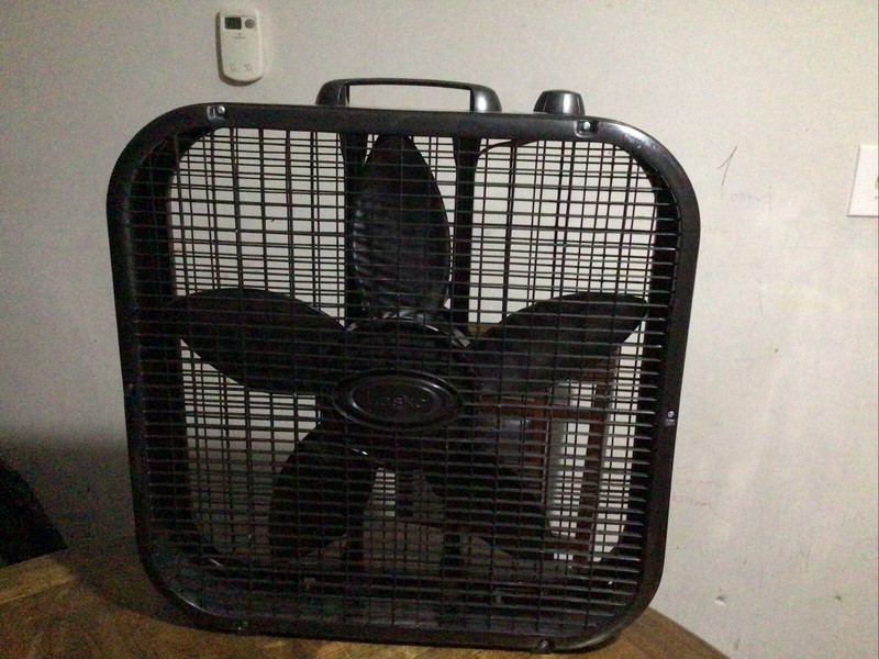 Lasko 20" 3-Speed Air Circulation Weather Resistant Floor Box Fan gallery