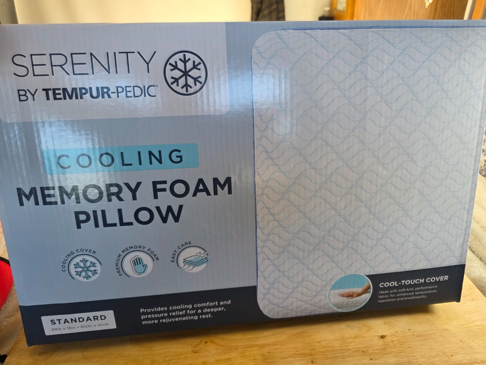 Serenity by Tempur-Pedic Cooling Memory Foam Pillow - Standard gallery