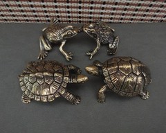 2 Pairs Solid Brass Turtles and Frogs Figurines Vintage Styles Couple Statues