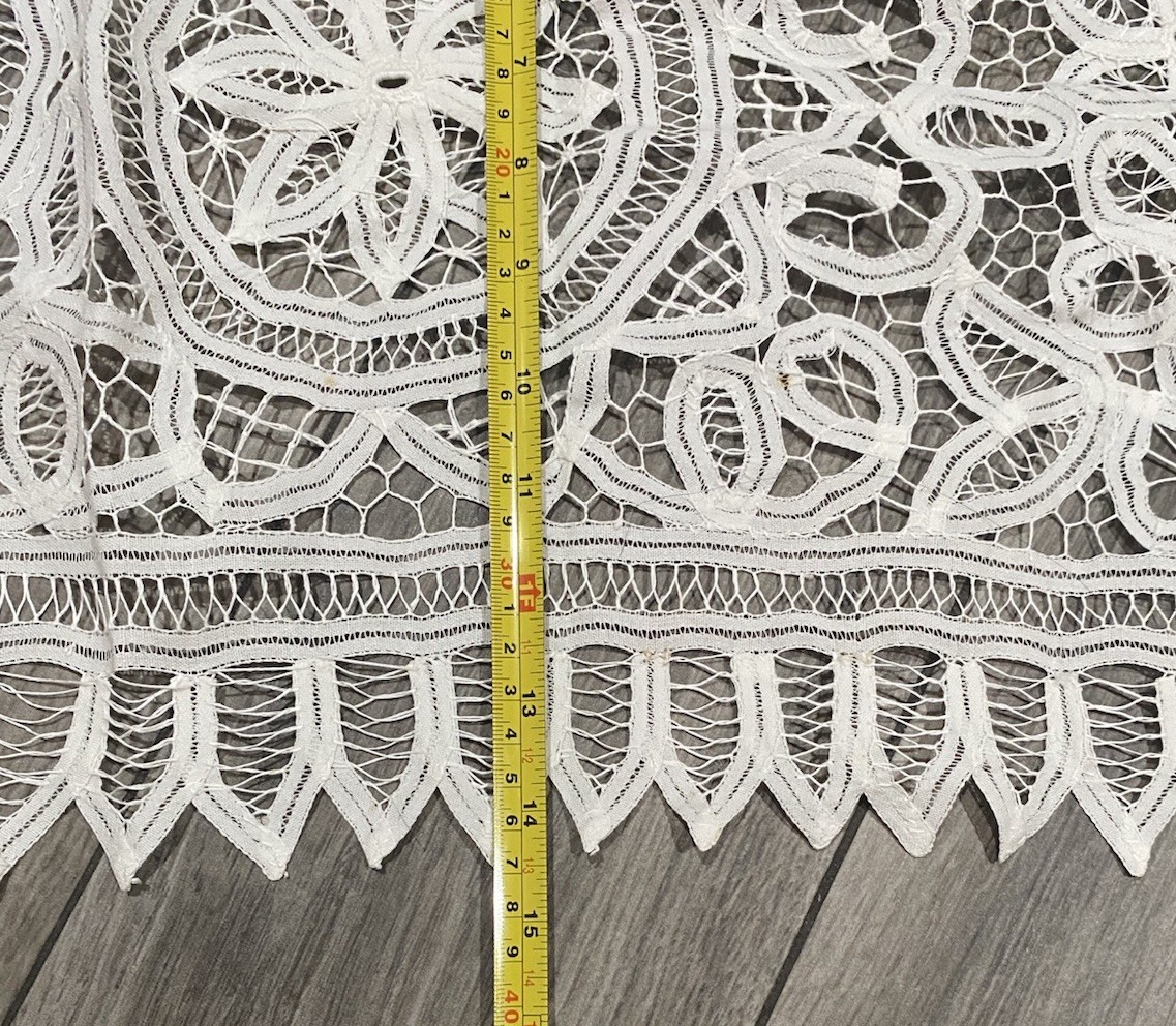 White Embroidered Floral Lace Rect Table Runner Victorian/Vintage . 14.5X34 gallery