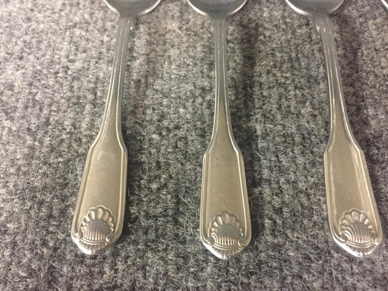4 Oneida Classic Shell Stainless 6" Tablespoons gallery