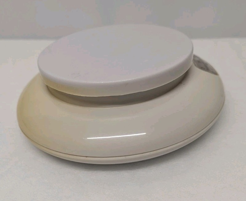 Vintage 2kg / 4lb Analog Kitchen Scale Cream White Made in China gallery