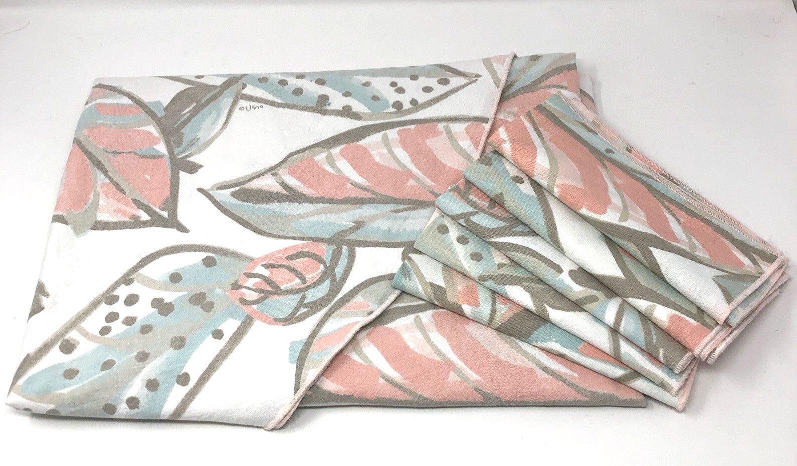 Vera Neumann Tablecloth 5 Napkins Set Pastel Leaves Oval 62x70 Green Pink Beige gallery