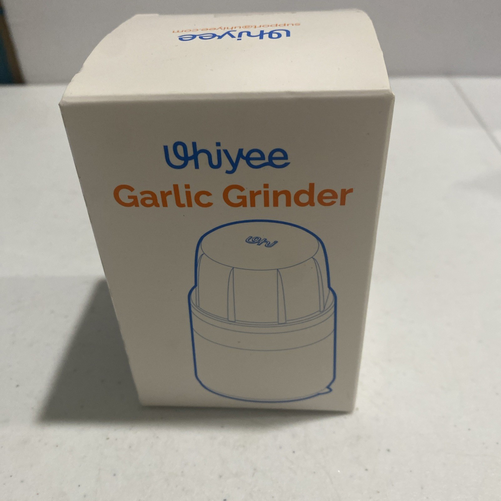 UHIYEE Garlic Press Grinder – BPA-Free, Easy-Clean Garlic Crusher & Mincer NIB gallery