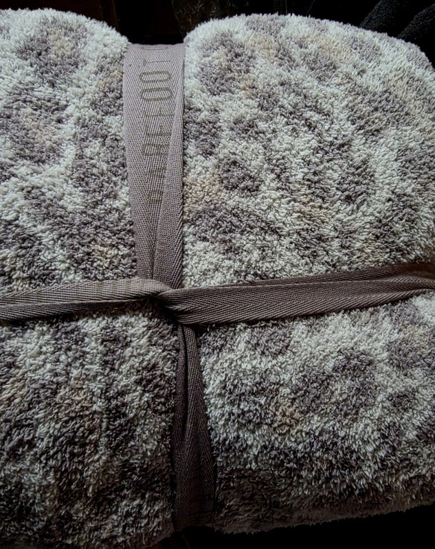 Barefoot Dreams CC Micro Leopard Sandstone Throw 45x60 NWT MSRP $168 ONLY $65 gallery