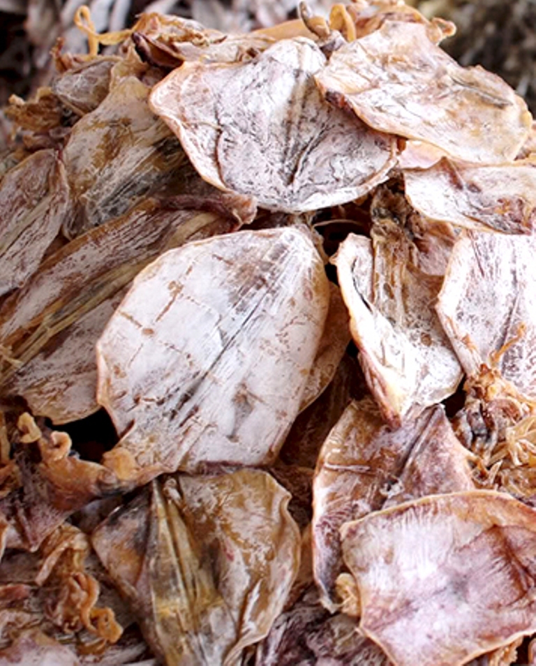 10Pcs+ (5oz) Small /12pcs+(6 oz) Medium Organic Dried Whole Squid 3" - 5" gallery