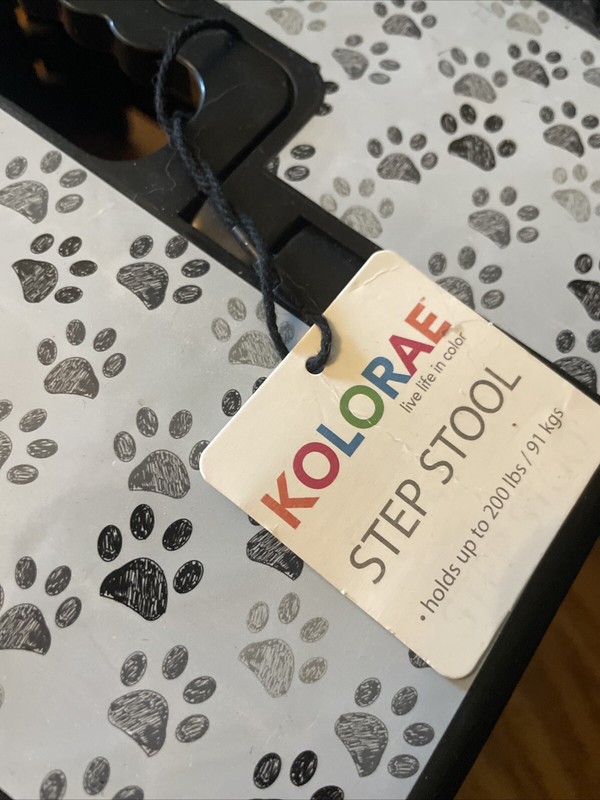 9" KOLORAE "Paws" Folding Step Stool NEW! holds 200 pounds. gallery