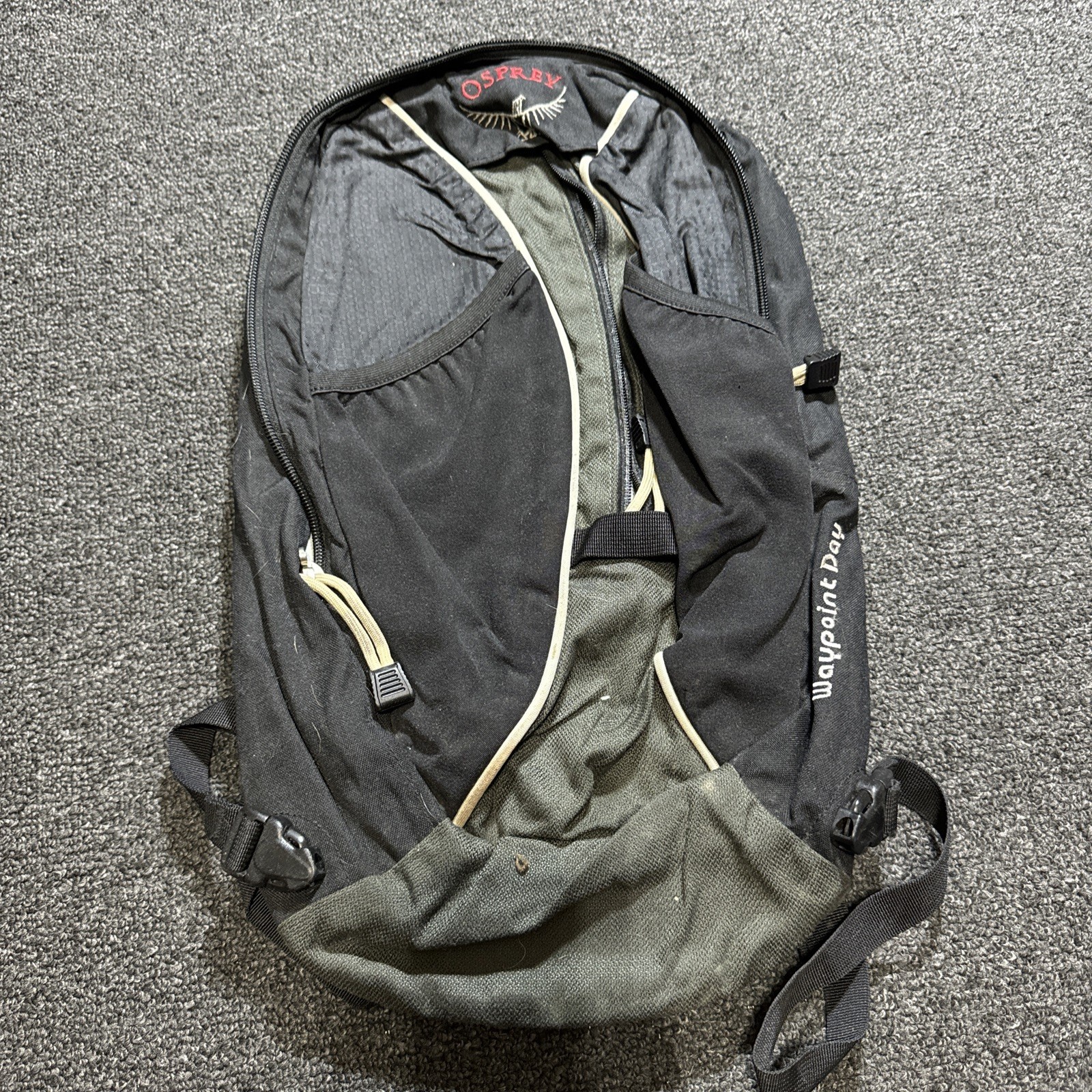 Osprey Waypoint Day Black Backpack