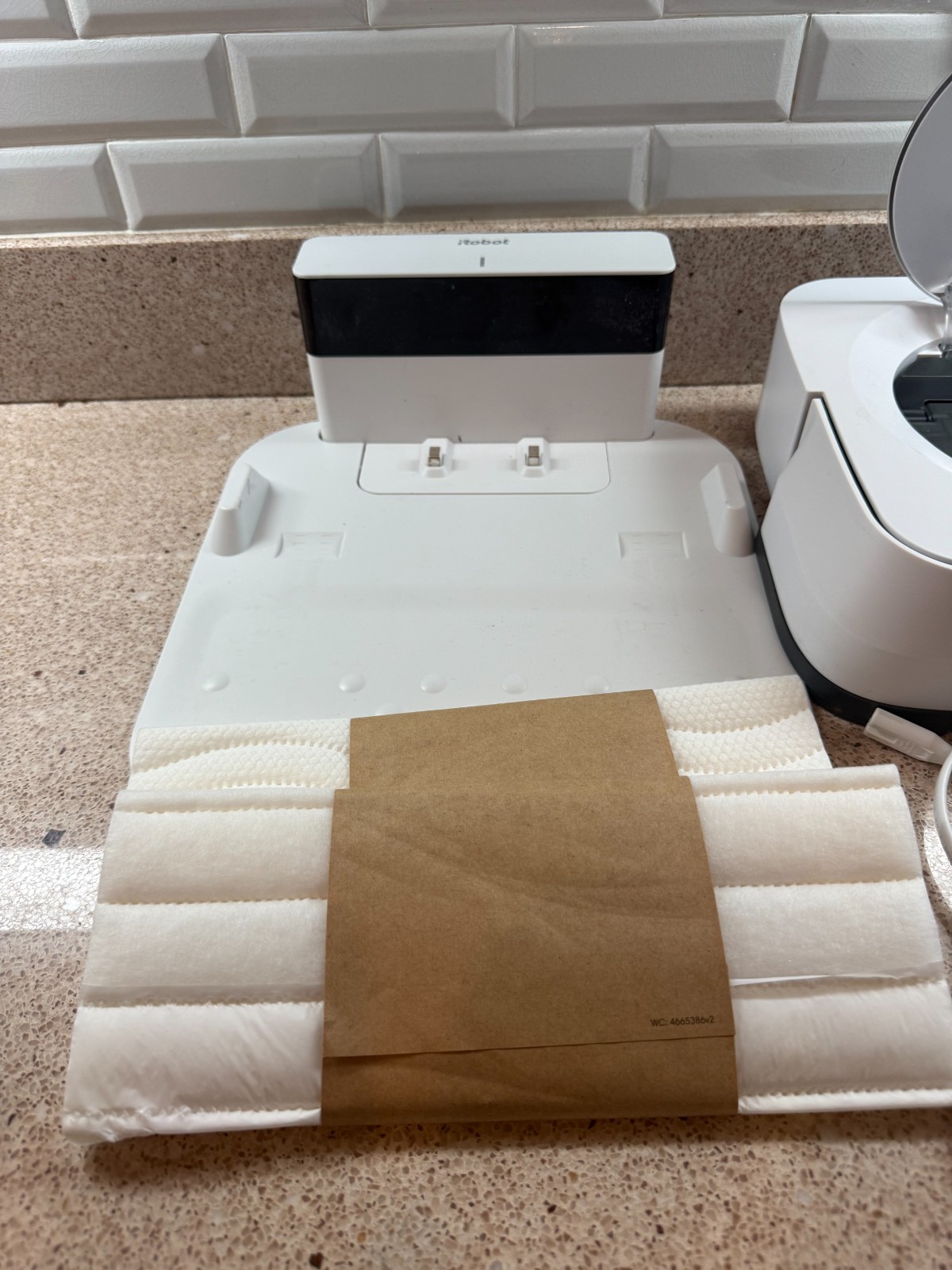 IROBOT BRAAVA JET M6 (6012) ULTIMATE ROBOT MOP-WI-FI CONNECTED -WHITE used worki gallery