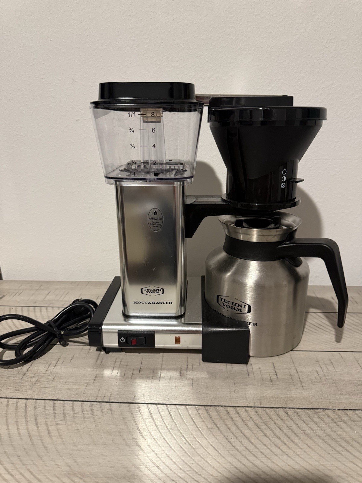 Technivorm Moccamaster 79212 KBTS Coffee Brewer, 32 oz, Polished Silver gallery
