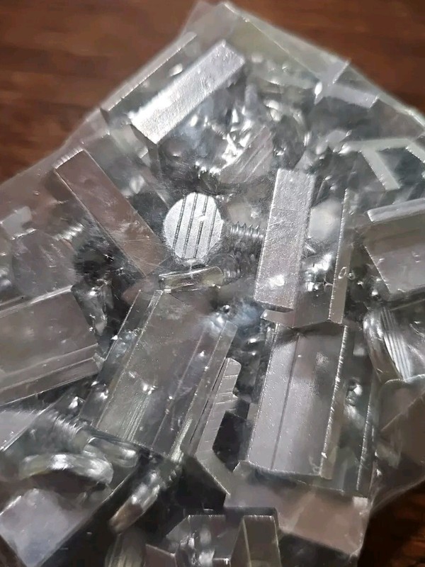 Sliding Window Locks Easy Installation Security Home Lock Thumbscrews - Pack 25 gallery