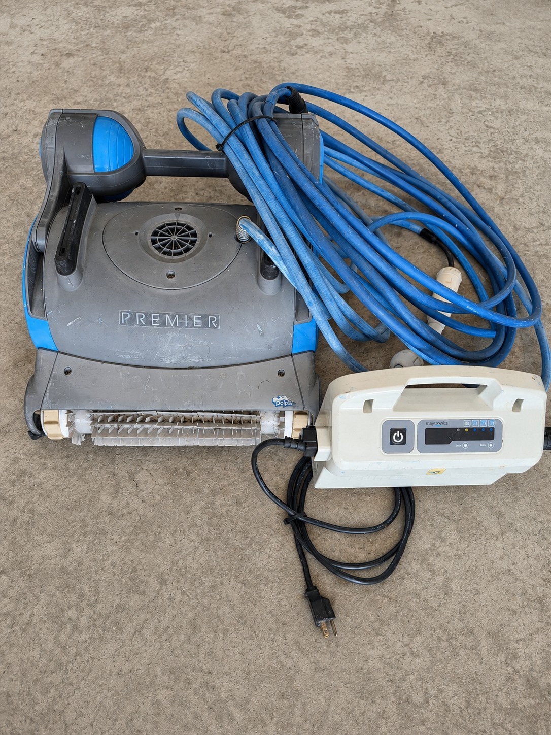 Dolphin Premier Robotic Pool Cleaner w/ Power Supply - For Parts or Repair gallery