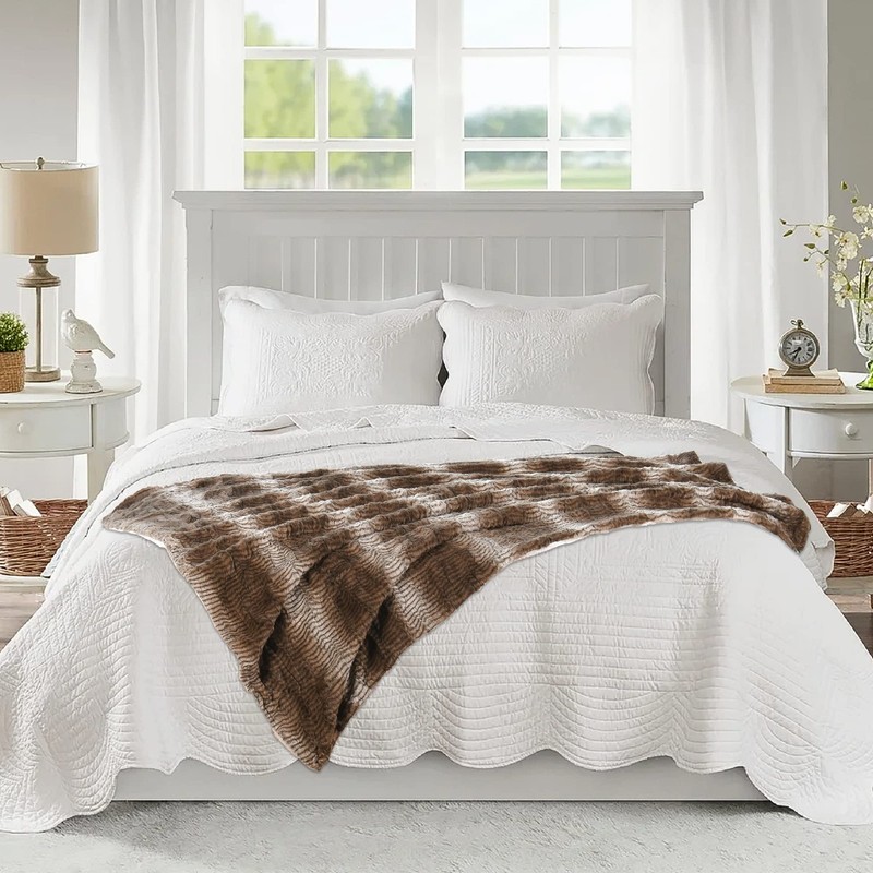 Home Soft Things Bella Soft Warm Cozy Fluffy Comfy Throw Blanket Sherpa Backing gallery