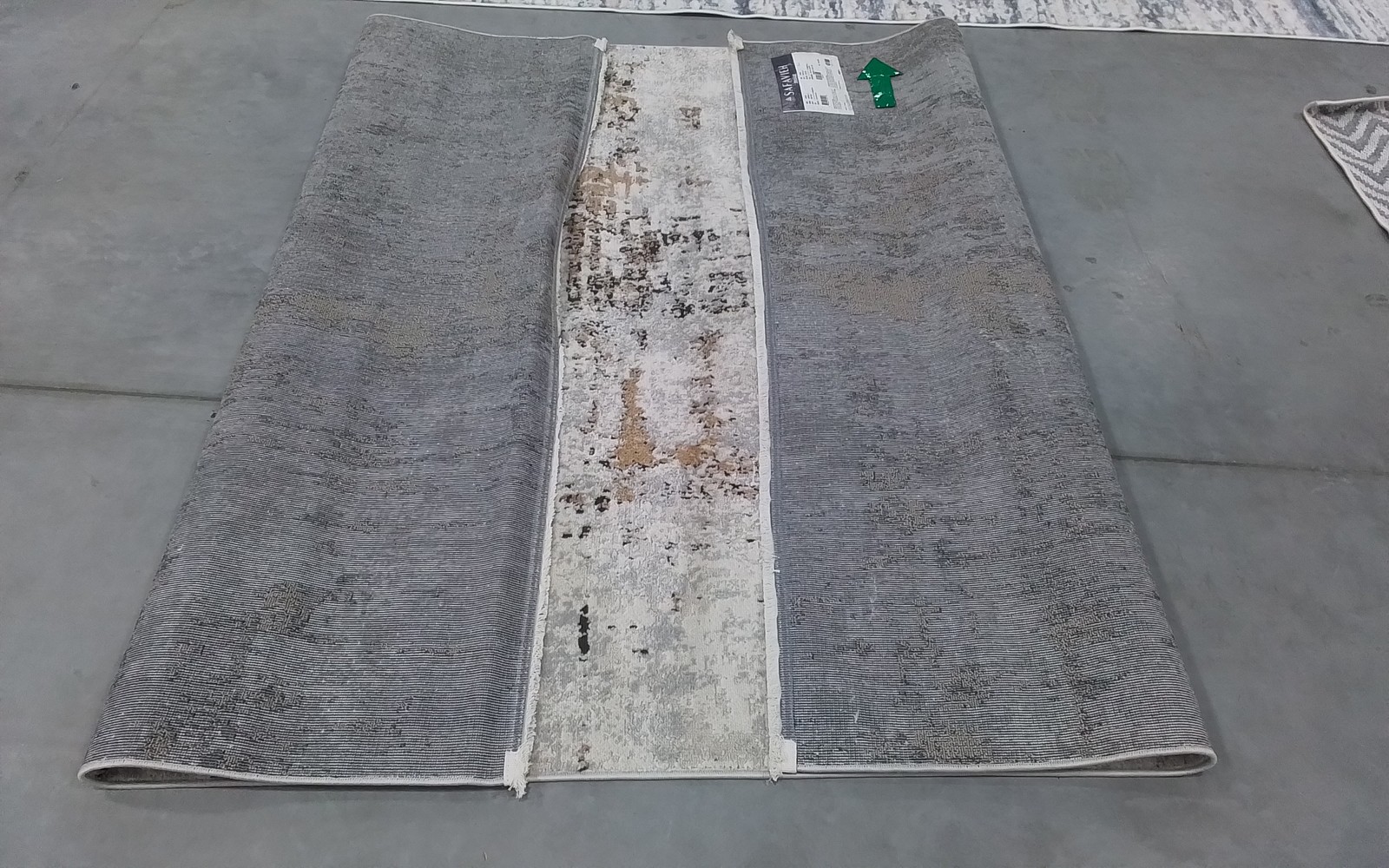 GREY / GOLD 5'-3" x 7'-6" Back Stain Rug, Reduced Price 3172810328 SHV723G-5 gallery