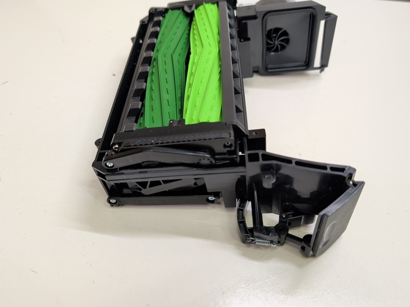 ~ Roomba Cleaning Head Module e6 i1 i2 i3 i4 i5 i6 i7 i8 J5 J6 J7 J8 chm Motor gallery