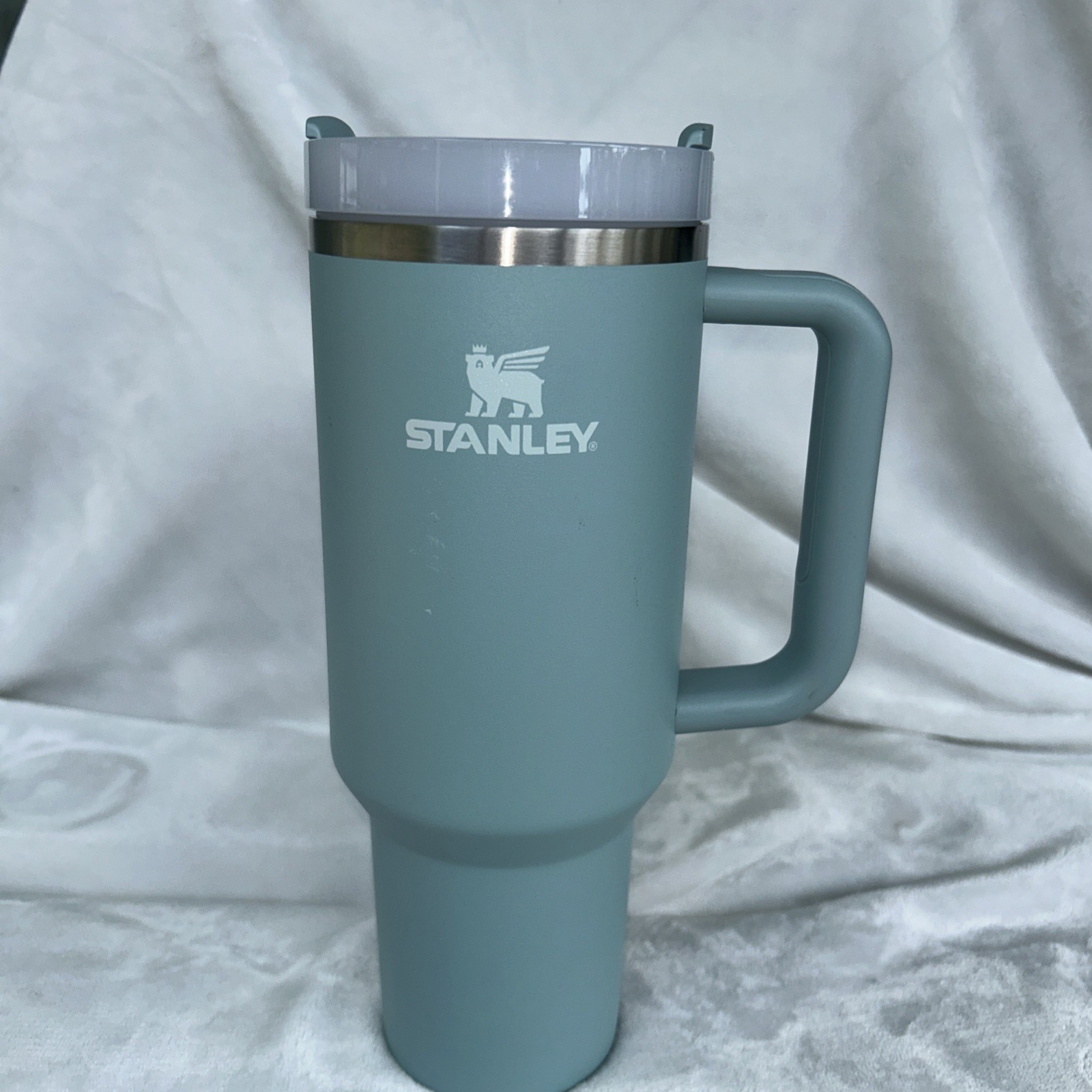 Stanley x Magnolia 40oz H2.0 Flowstate Quencher Tumbler - Serene Green No Straw gallery