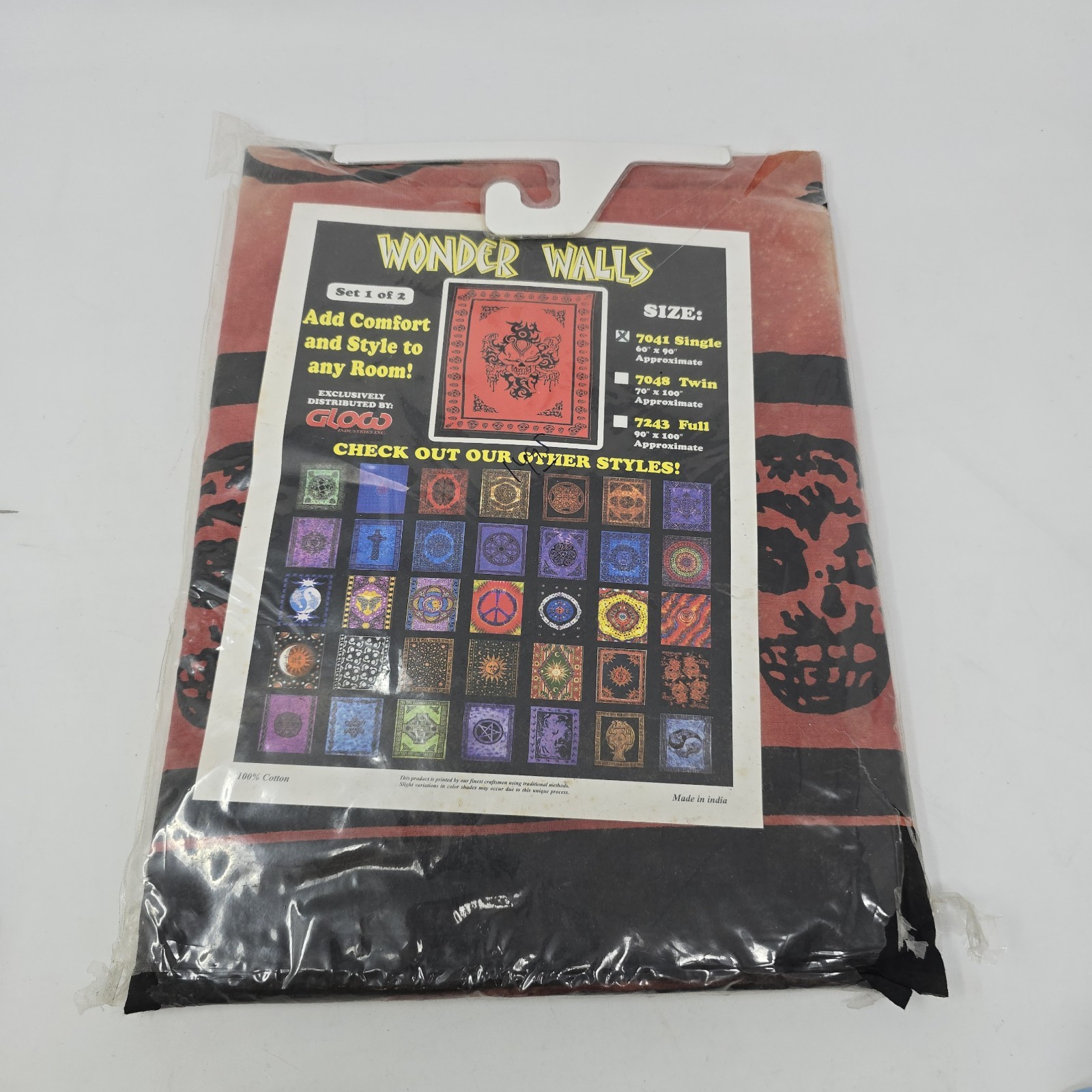 Wonder Walls Tapestry 60x90 Single Size Red Black Tribal Skull New gallery