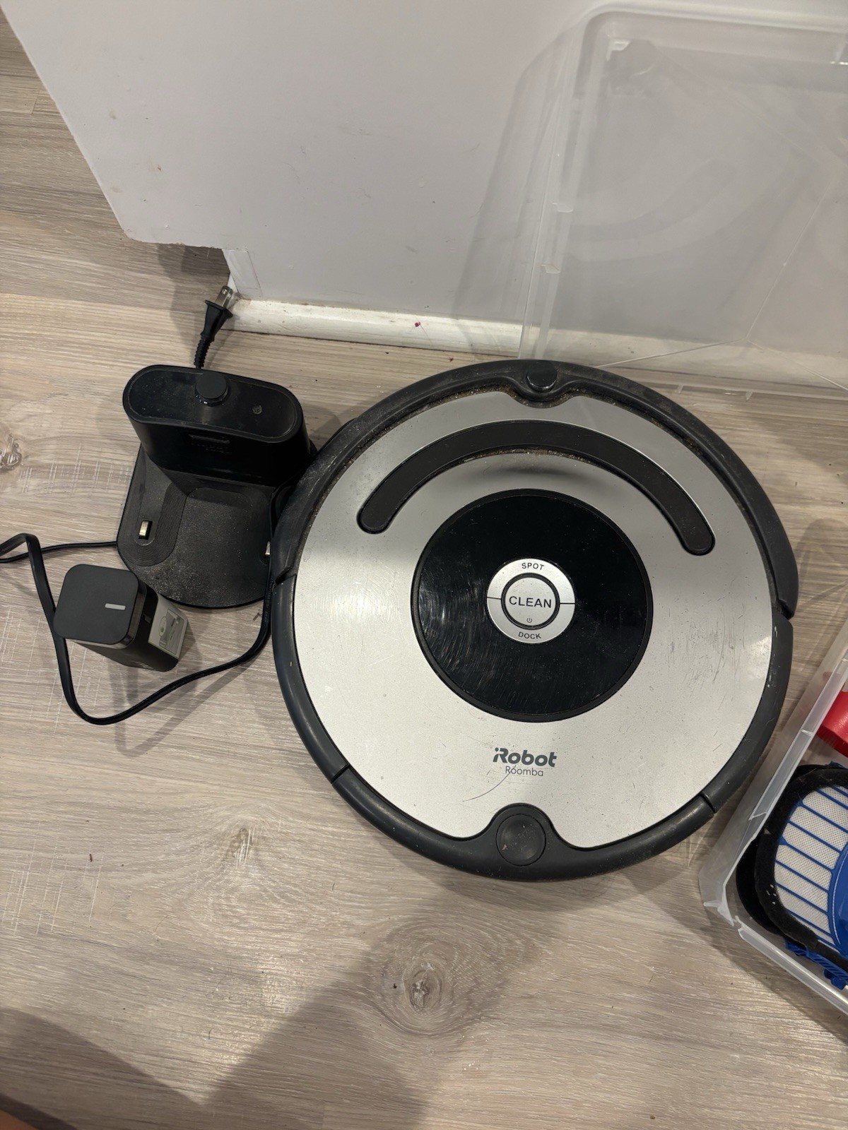 iRobot Roomba 677 Bagless Robotic Vacuum Wi-Fi Alexa/Google Dock Charger Filter gallery