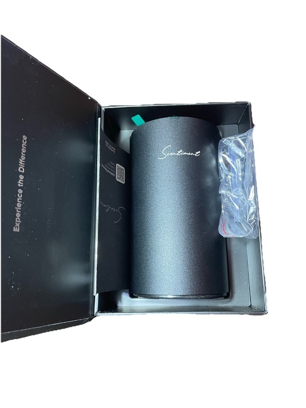 Scentiment Mini Scent Diffuser Black Rechargeable Portable Aromatherapy Device gallery