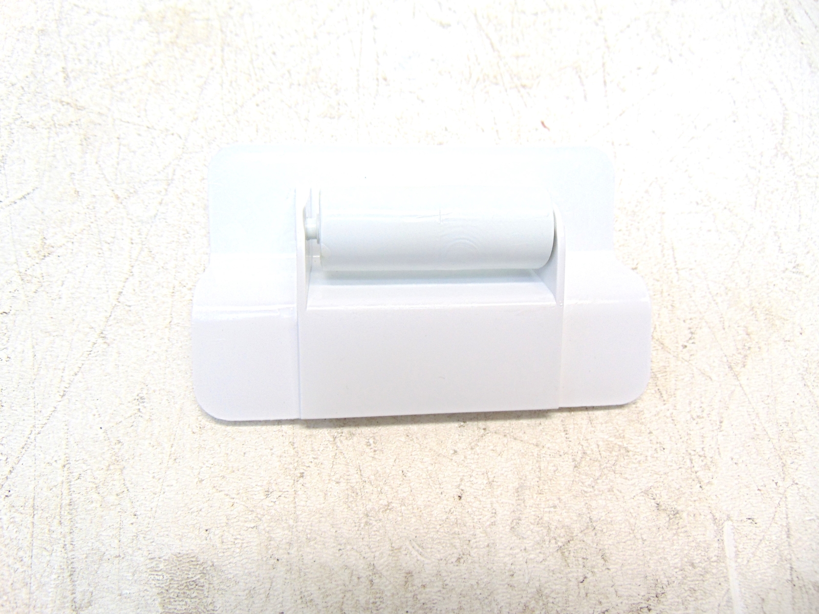 Frigidaire Refrigerator FRFS282LAF6 Deli Pan Roller Assembly gallery
