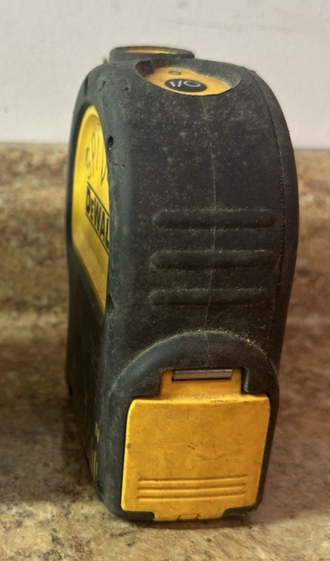 Dewalt DW082 Type 2 Laser Plumb Bob Self Leveling Level Preowned Free Shipping gallery