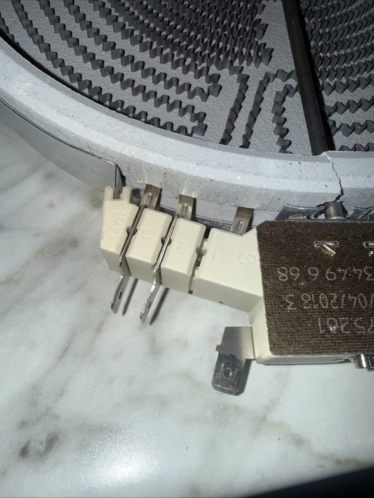 Whirlpool oem oven radiant element. W10275048 gallery