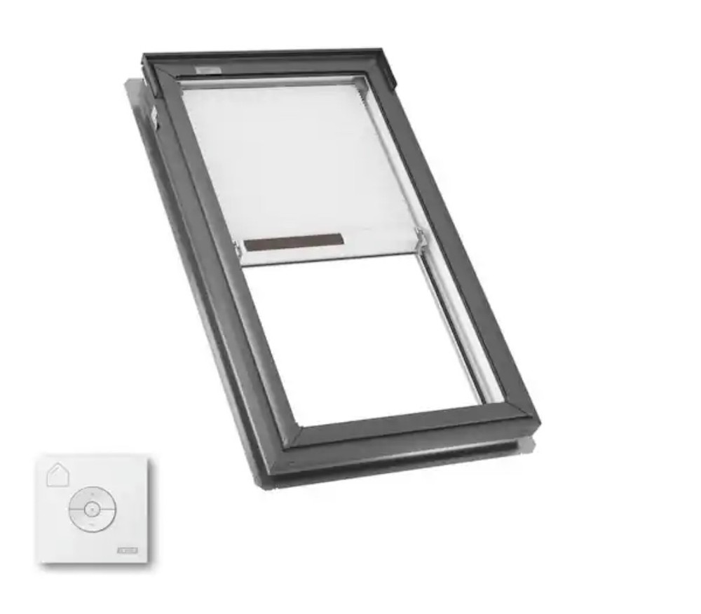 Velux Skylight Fixed Deck Mount Solar Powered Shade21 in x 37-7/8 in FSC042004S