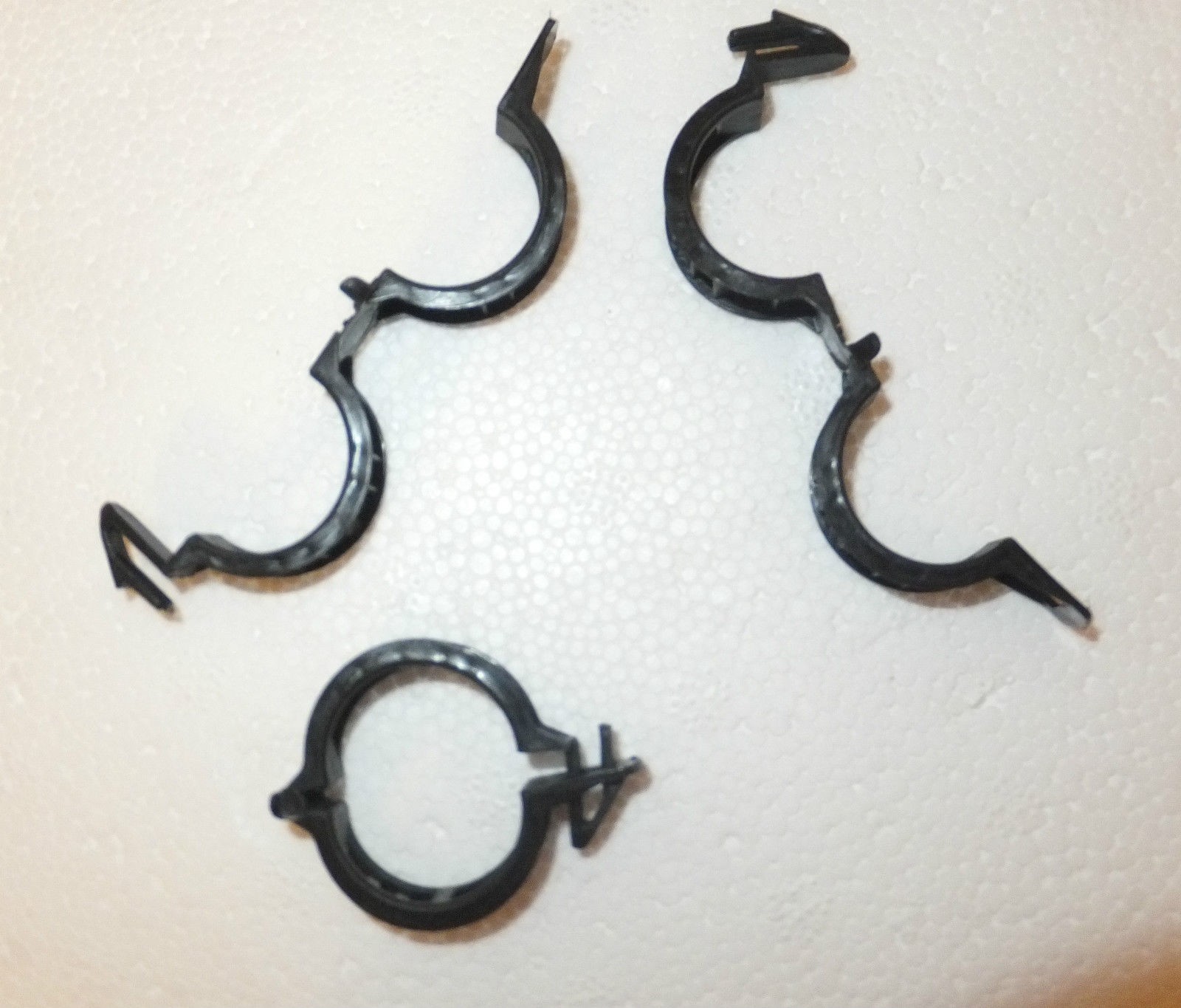 10,000 BLACK TOMATO CLIPS -23 mm UV STABILIZED -REUSABLE -cucumber pepper VINE gallery
