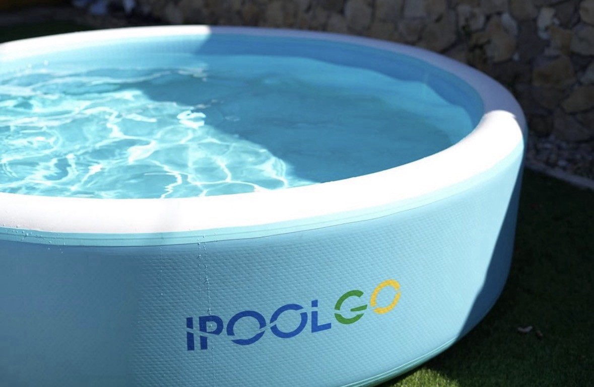 IPOOLGO 6ft X 20in Inflatable Swimming Pool Durable Heavy Duty PVC Construction gallery