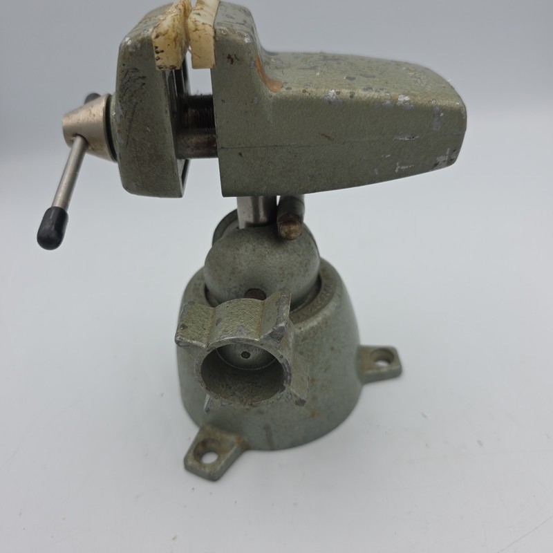 Panavise 2-1/2" Light Duty Multi-Angle Vise with Swivel Base 301 Vintage gallery