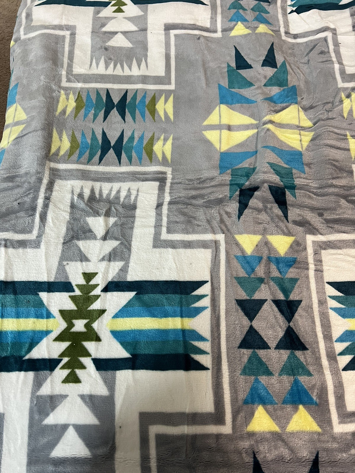 Native American Style 2 Ply Plush Reversible Blanket Sz Queen Gray Wow Stunning gallery