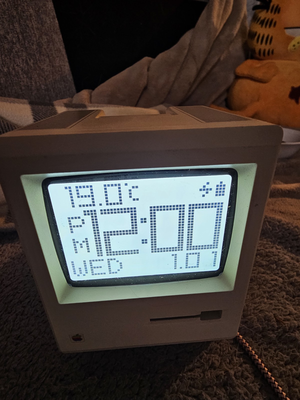 Retro Macintosh Digital Alarm Clock Maclock 80s Apple Mac Clock Rechargeable gallery