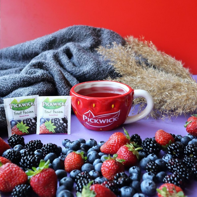 Pickwick Forest Fruit Black Tea 20 tea bags gallery