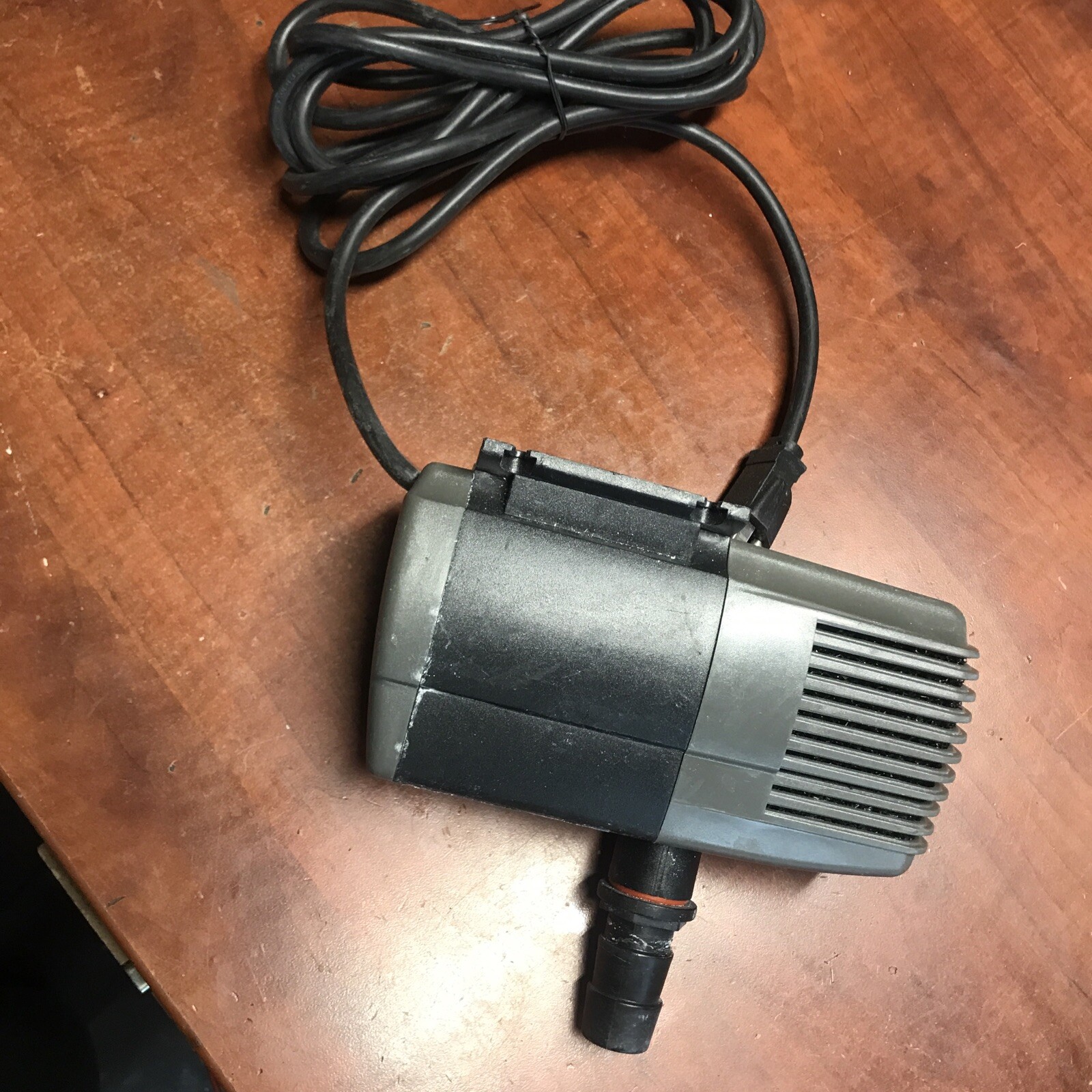 Used 92W 1110GPH Hydroponic Active Aqua Submersible In Line AAPW1000 Water Pump gallery