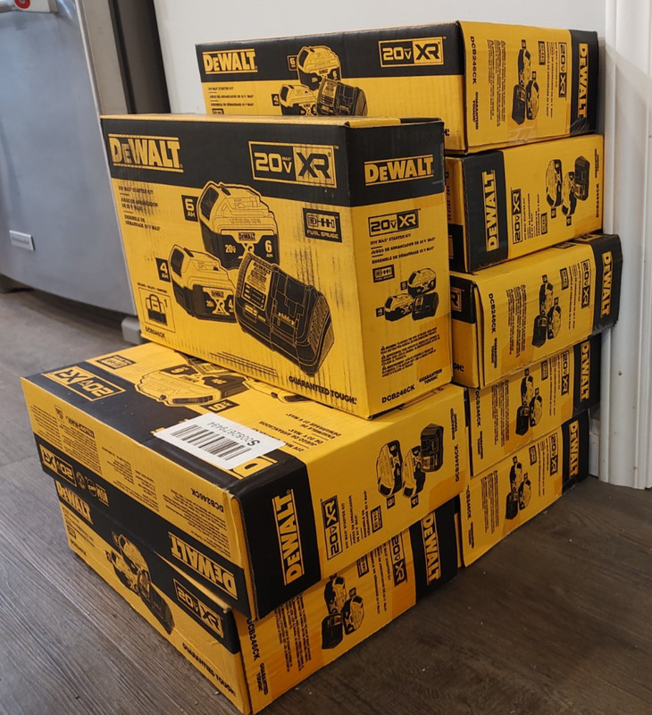 DEWALT DCB115 20V / 12V - ORIGINAL MANUFACTURER LI-ION FAST BATTERY CHARGER gallery