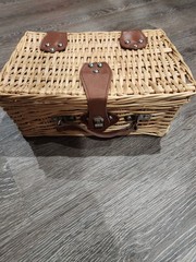 Vintage Wicker Lunch Picnic Basket with Leather Accents/ Metal Press Fastening