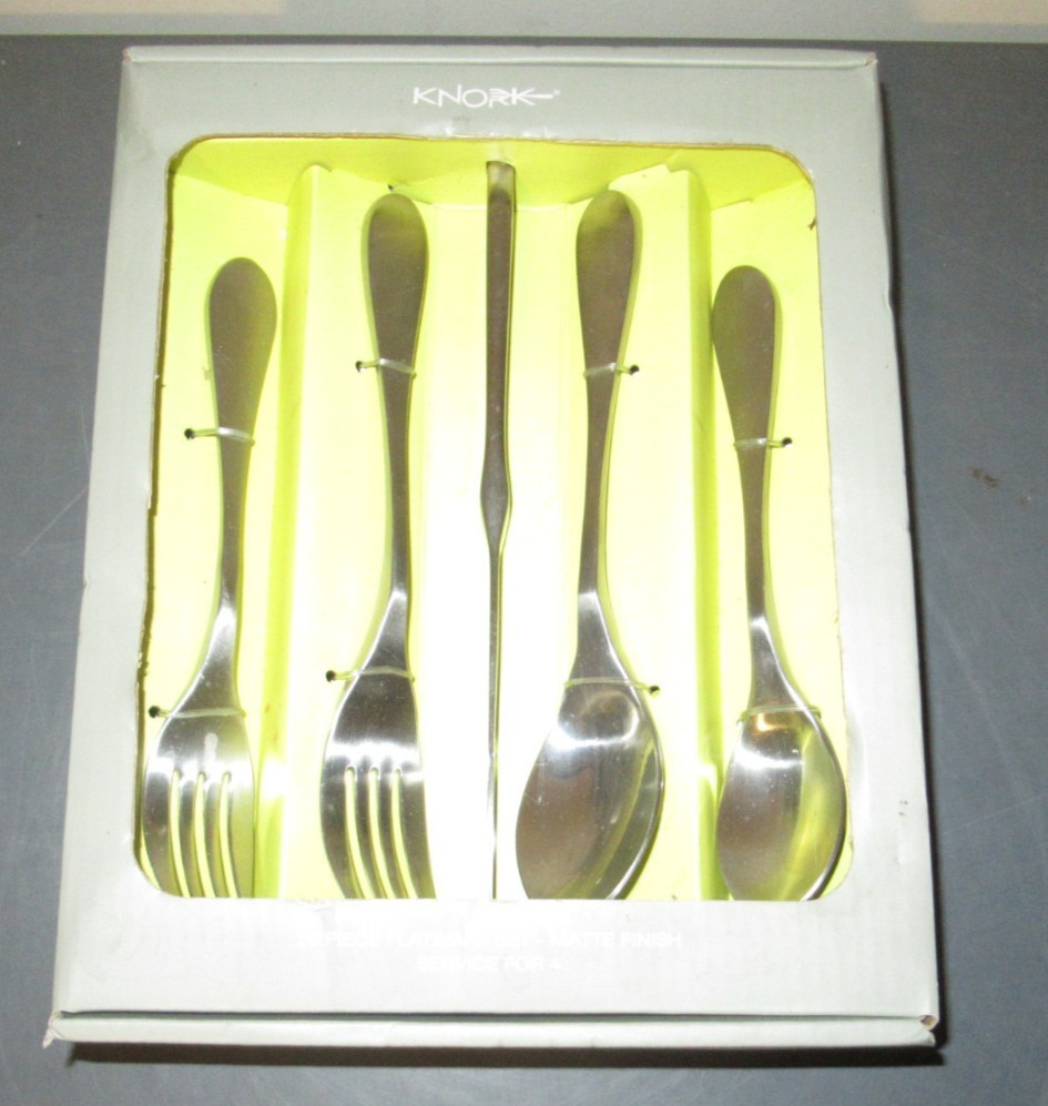 Knork Silverware Set - 20 Piece Matte Silver Cutlery set - Ergonomic Design U gallery