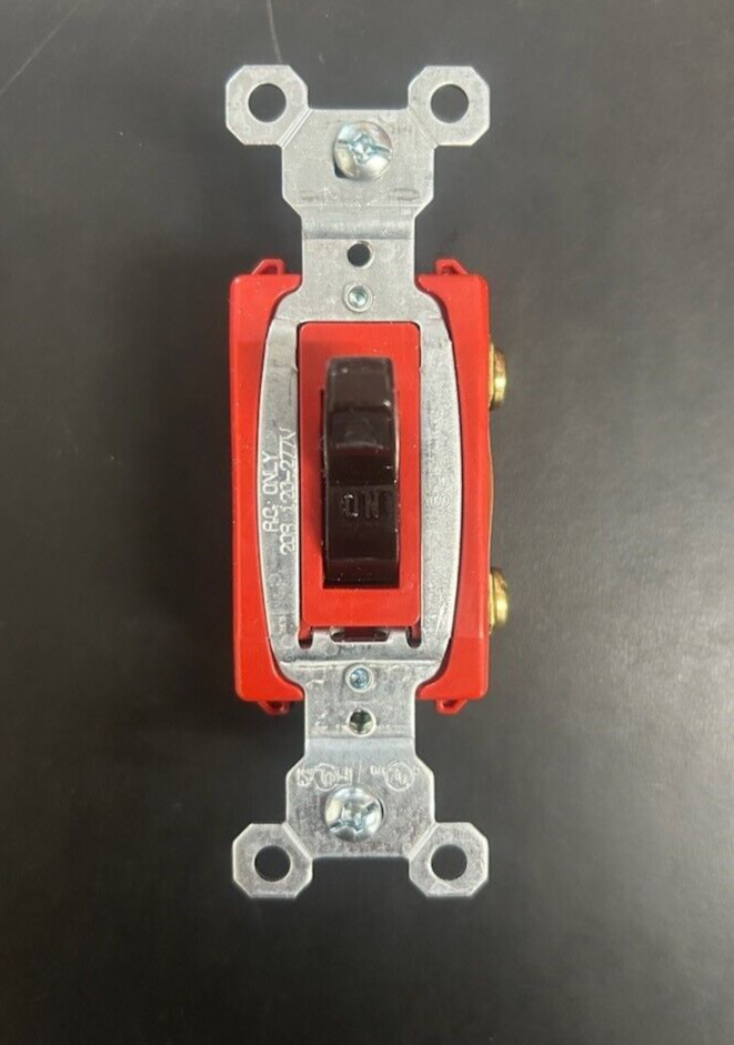 CSB20AC1 Pass and Seymour Single Pole Toggle Switch, 20 Amp, 120/277 VAC gallery