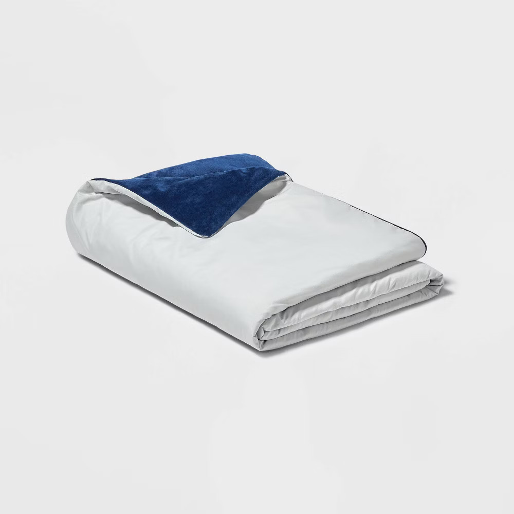 60"x40" 6lbs Waterproof Removable Cover Weighted Blanket Blue - Pillowfort gallery