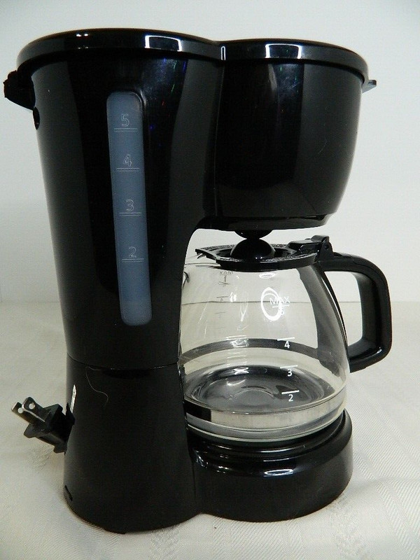 Mainstays 5 Cup Coffee Maker - Black With Cord Storage Tested and Works Great gallery