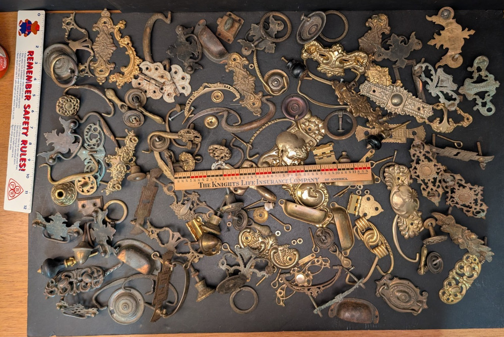 Mixed Lot Assorted Drawer Pulls Cabinet Accents (some are brass) (some used)