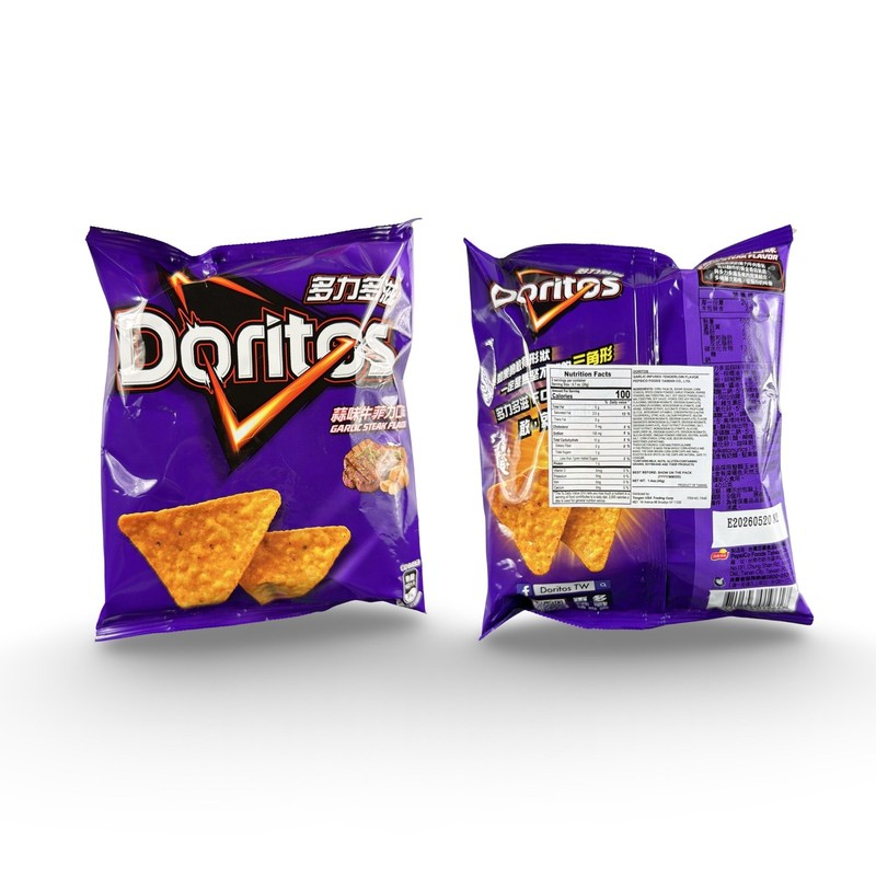 Imported Asian Japanese Chips and Drinks Sampler – 4 Unique Beverages, 6 Unique gallery