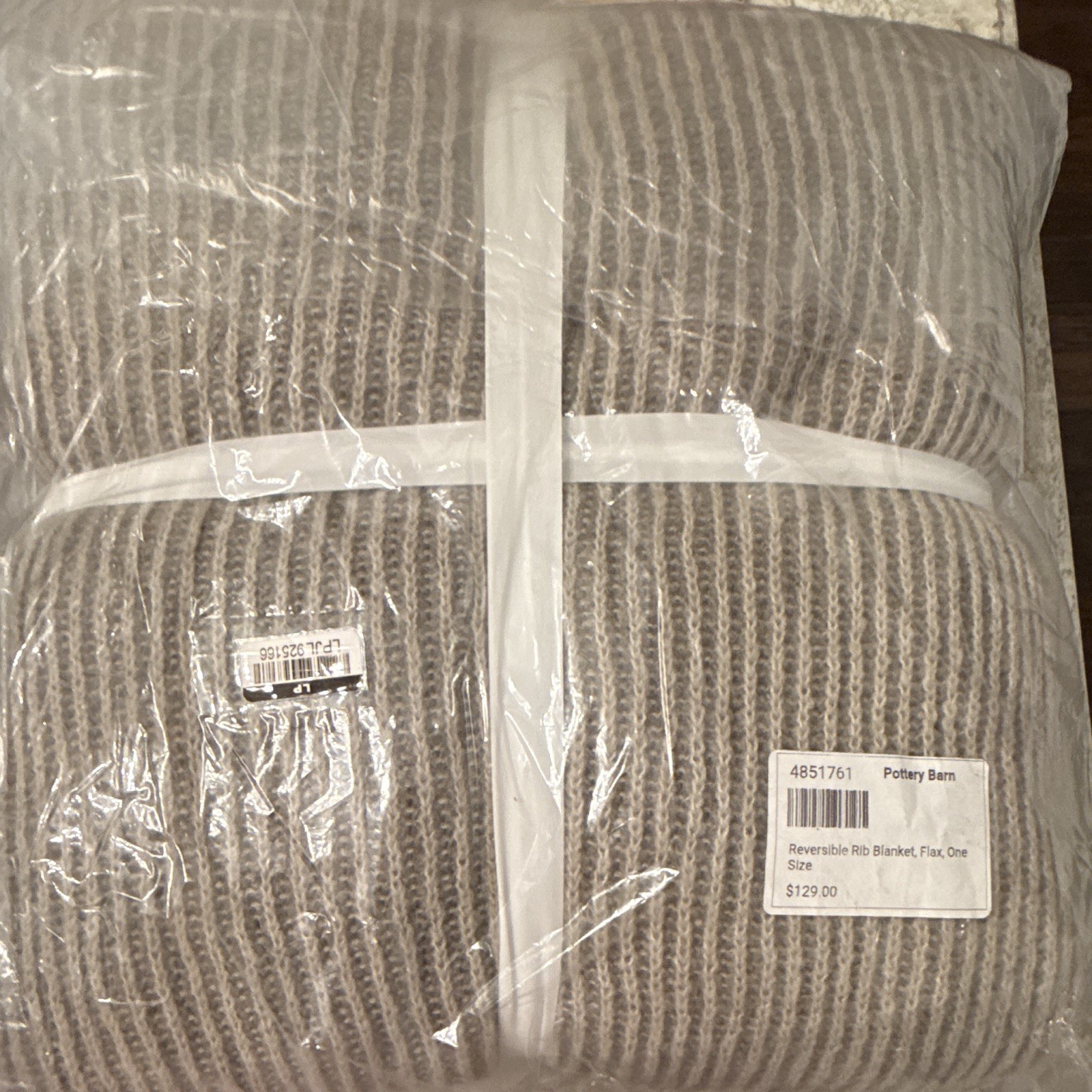 Pottery Barn Ribbed Reversible Blanket Beige Full/Queen 96 x 92 in gallery