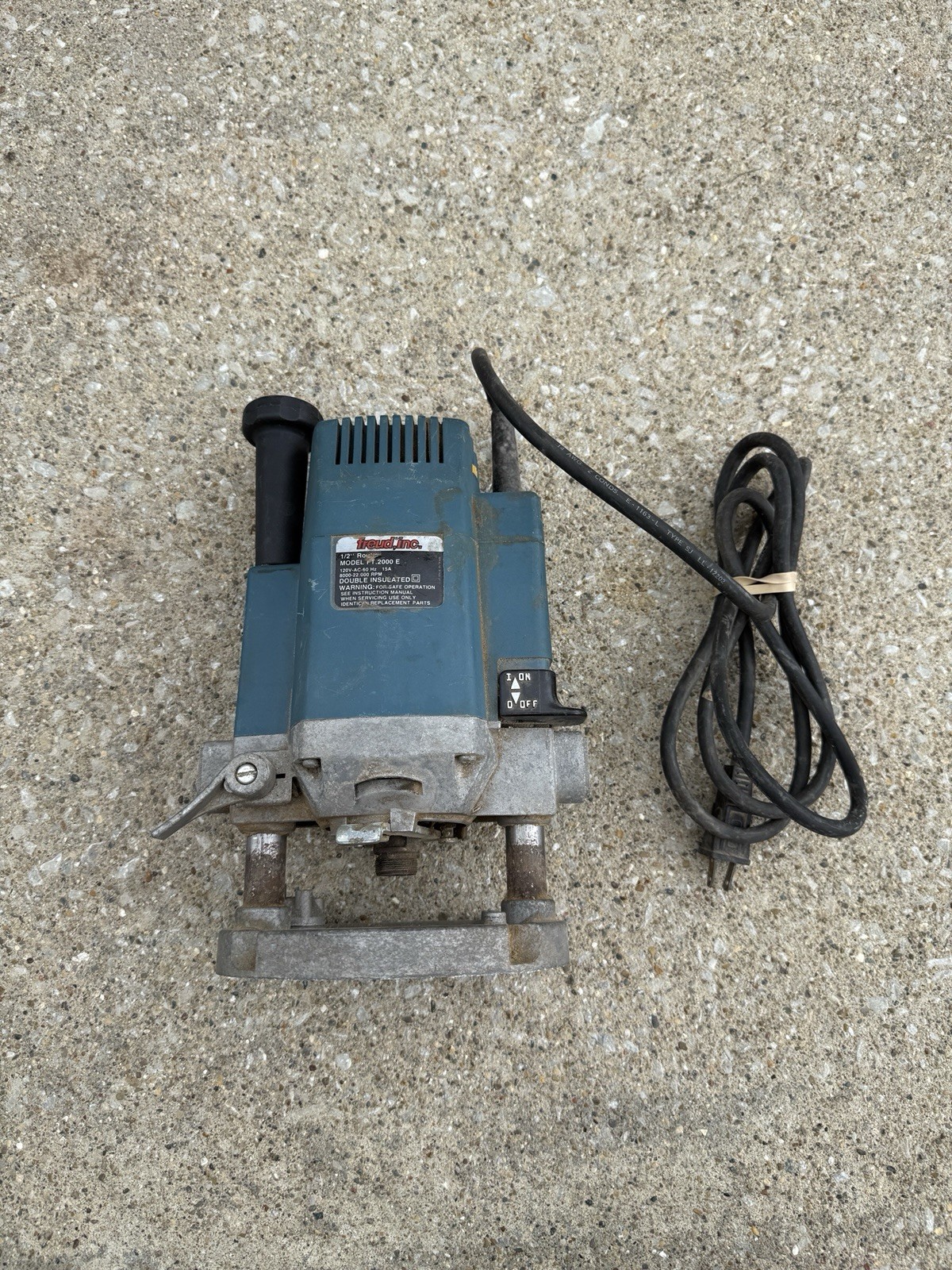 Freud 1/2" Plunge Router Model FT 2000 E, 8,000-22,000 RPM Adjustable, 120V gallery