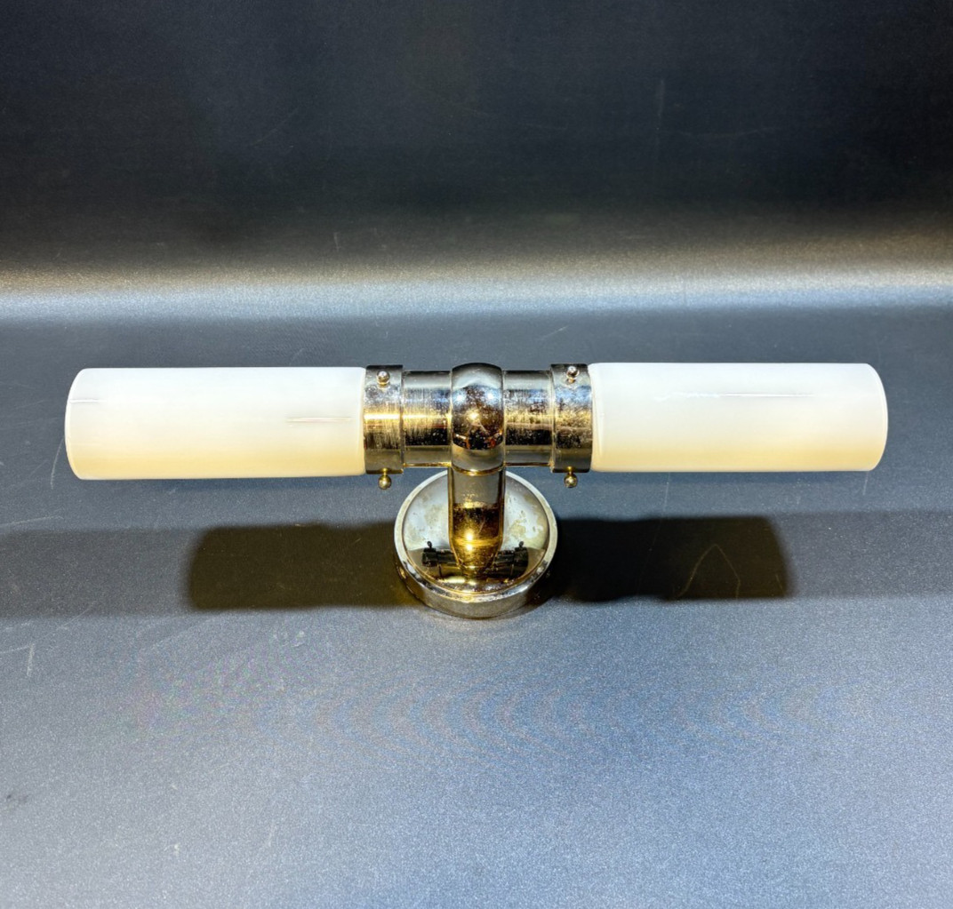 Visual Comfort Thomas O’Brien, Graydon Double Bath Light - 19 inches Long gallery