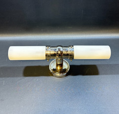 Visual Comfort Thomas O’Brien, Graydon Double Bath Light – 19 inches Long