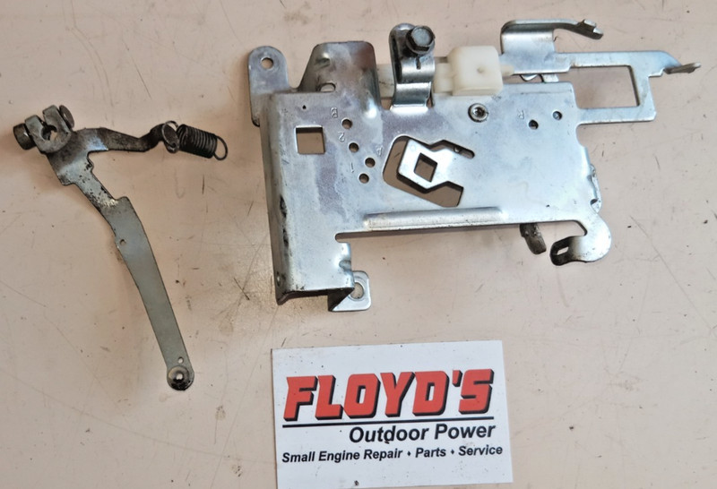 BRIGGS & STRATTON CONTROL BRACKET & GOVERNOR LEVER 694042 & 691374 gallery